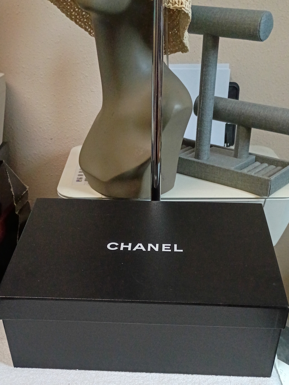 Chanel Empty Shoe Box Sneakers G39978 EU 38.5